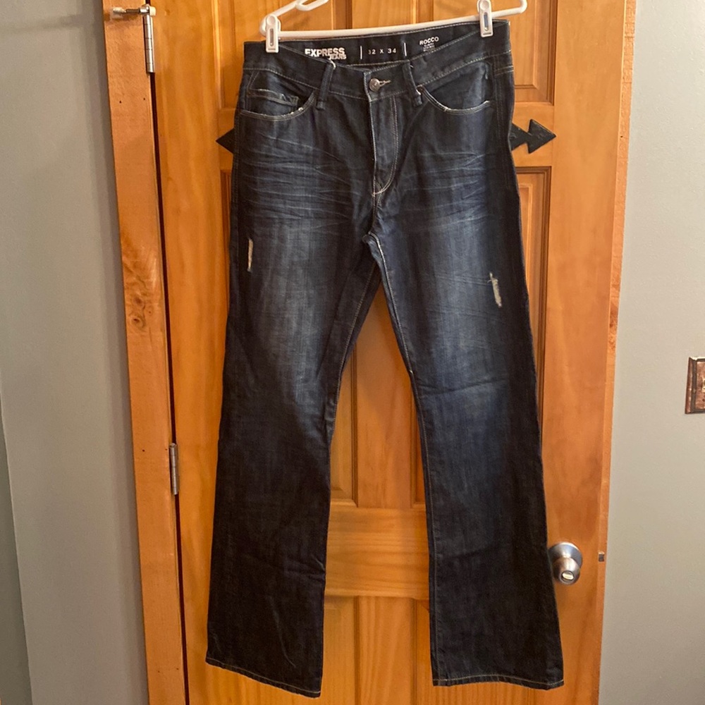 Express slim fit Rocco low rise bootcut jeans 32x34